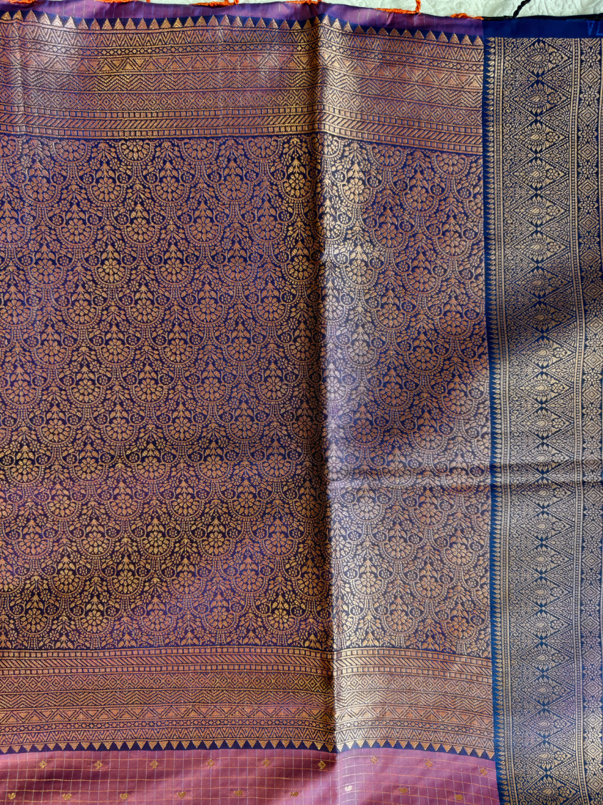 Dual tone Pinkish Purple with Navy Blue- Semi Soft Silk Saree — Dual tone Pinkish Purple with Navy Blue — photo 2